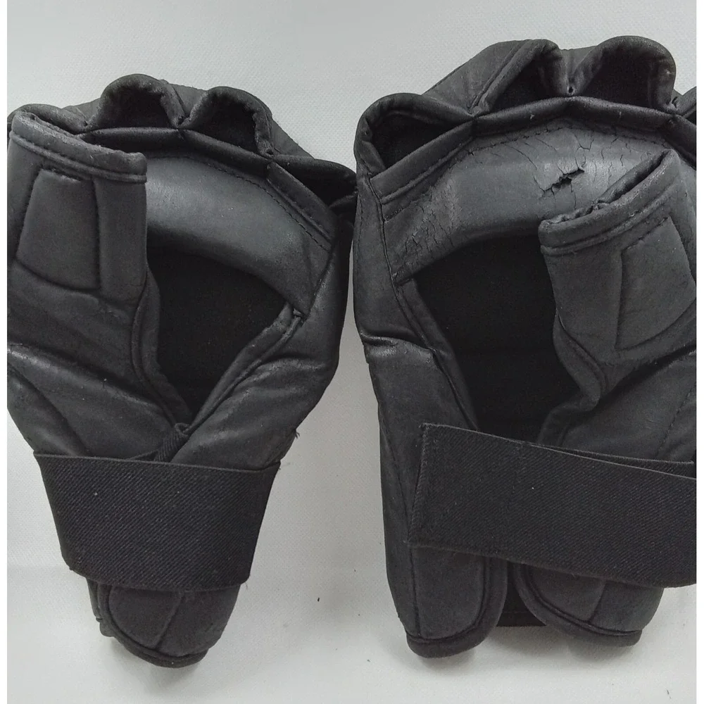 Tiger Claw TC-2000 Series Black Sparing‎ Gloves, size Large, Sm palm blemish
